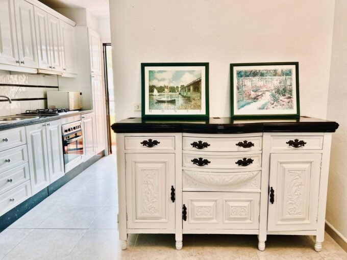🏡 PISO CON TERRAZA AMPLIA Y DORMITORIO EXTRA ADAPTADO EN ZONA CALAHONDA, A PASOS DEL MAR