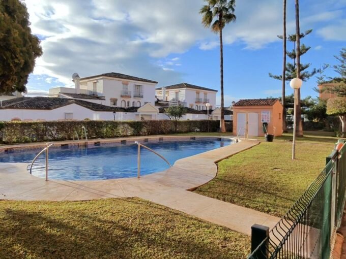 PROPIEDAD DE 3 DORMITORIOS EN ALQUILER A 100 M DE LA PLAYA EN LA CALA DE MIJAS